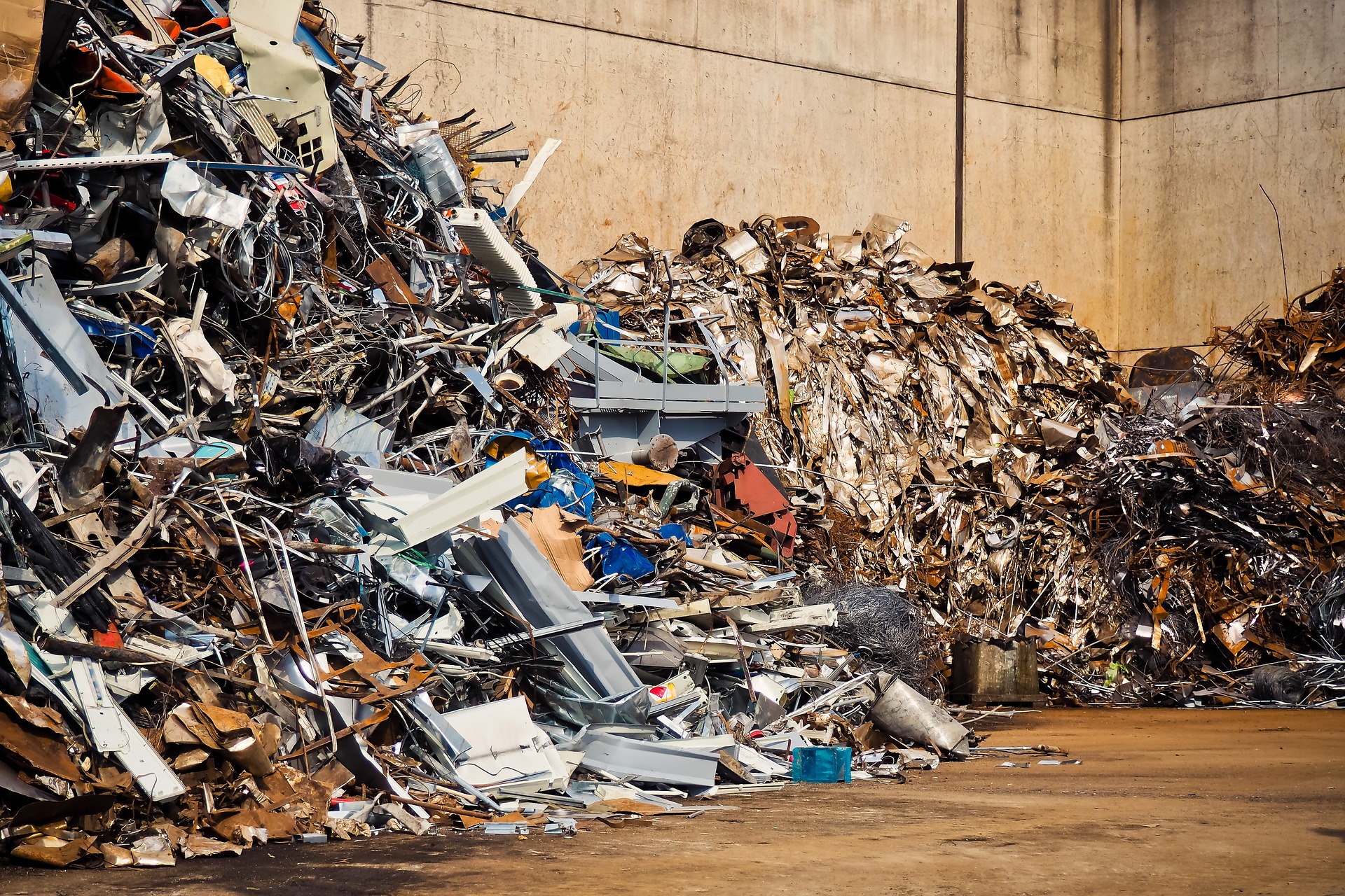 Riciclo di serbatoi in HDPE a fine vita: l’esperienza del progetto Reciplast